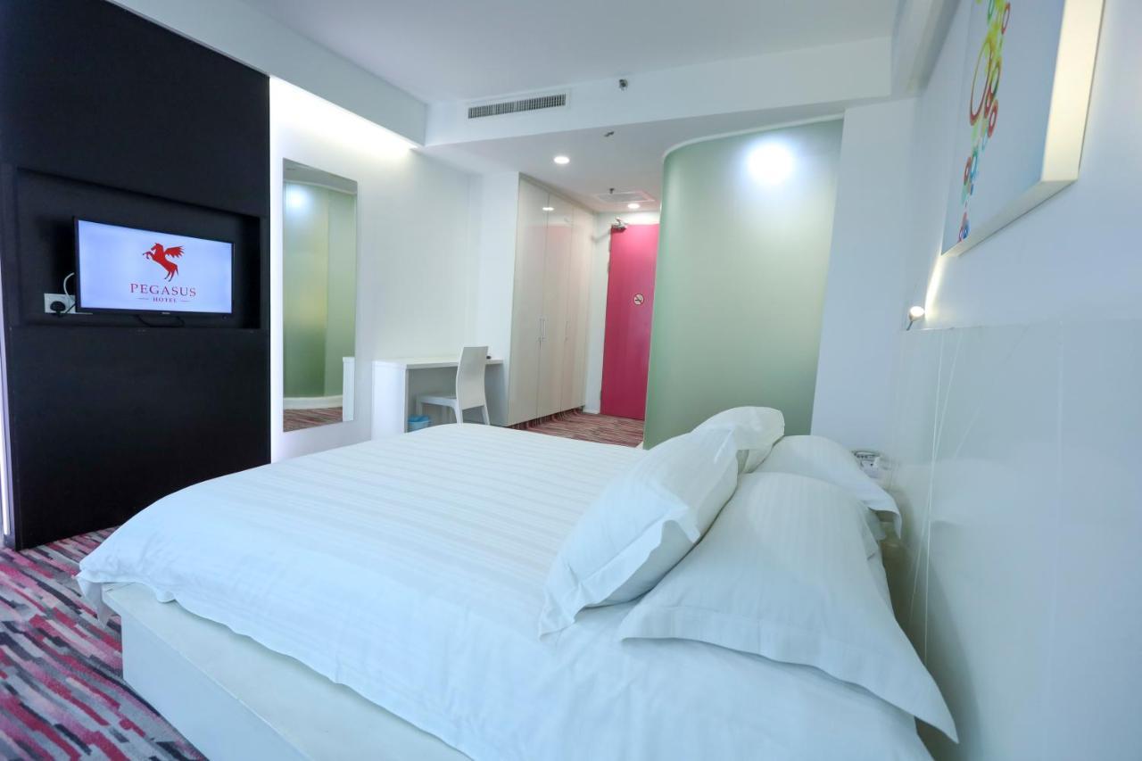 Pegasus Hotel שאה אלאם מראה חיצוני תמונה
