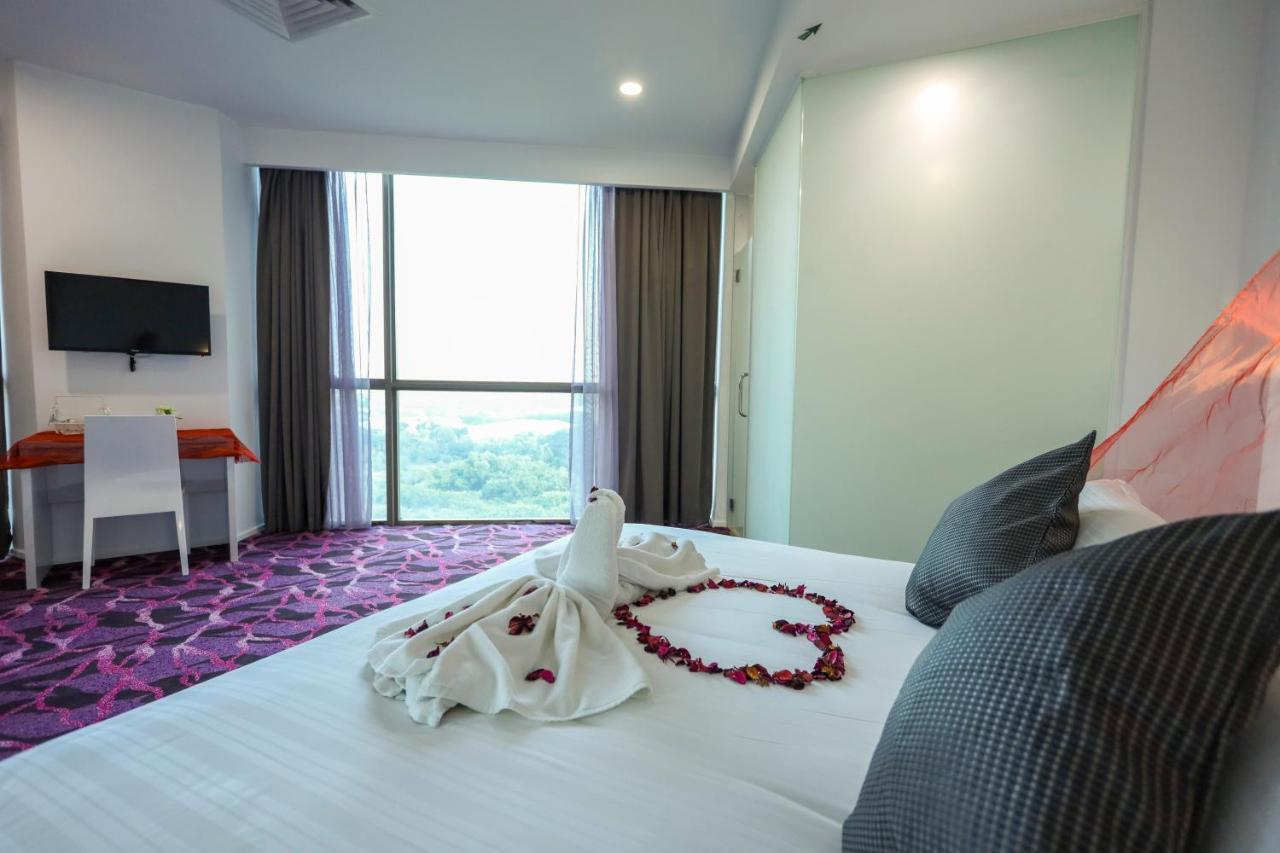 Pegasus Hotel שאה אלאם מראה חיצוני תמונה