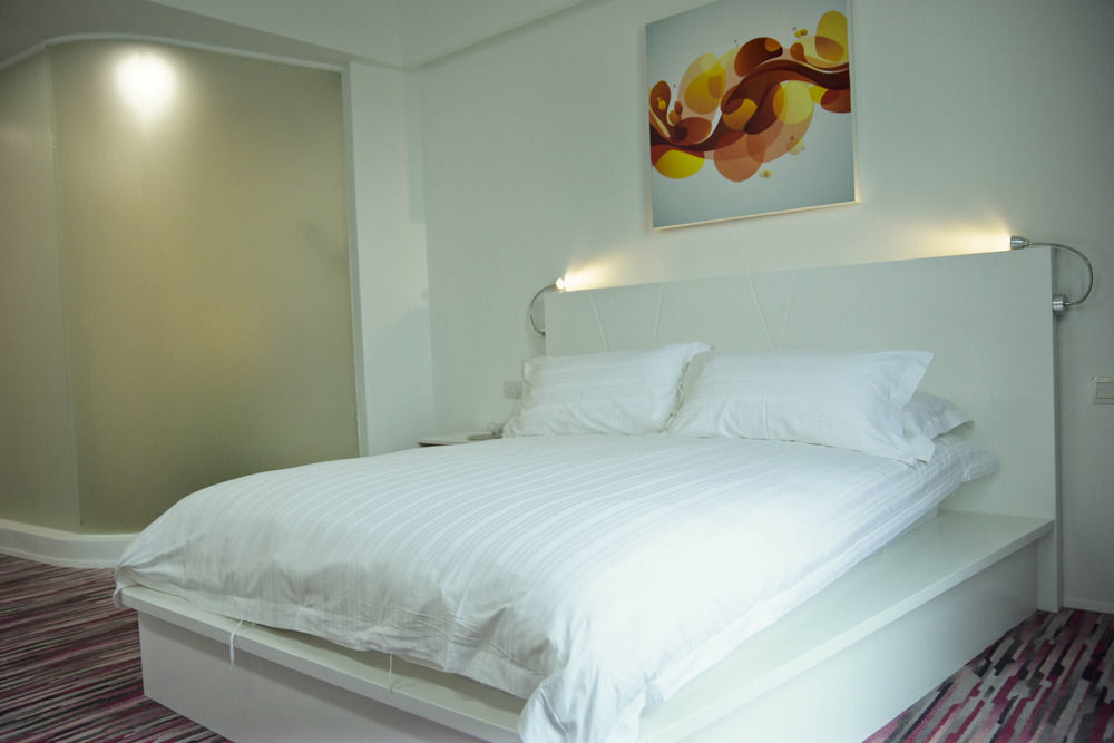 Pegasus Hotel שאה אלאם מראה חיצוני תמונה