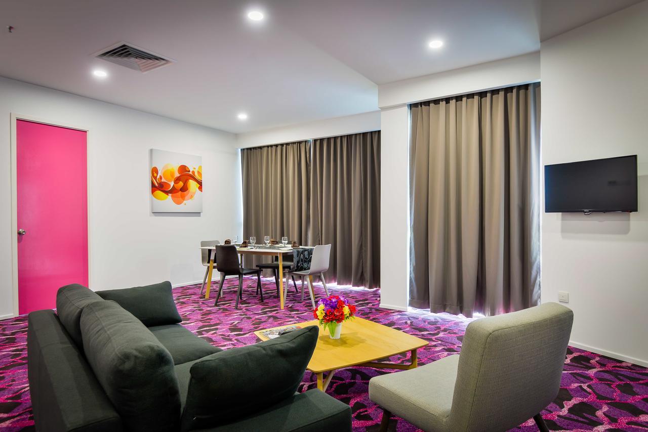 Pegasus Hotel שאה אלאם מראה חיצוני תמונה